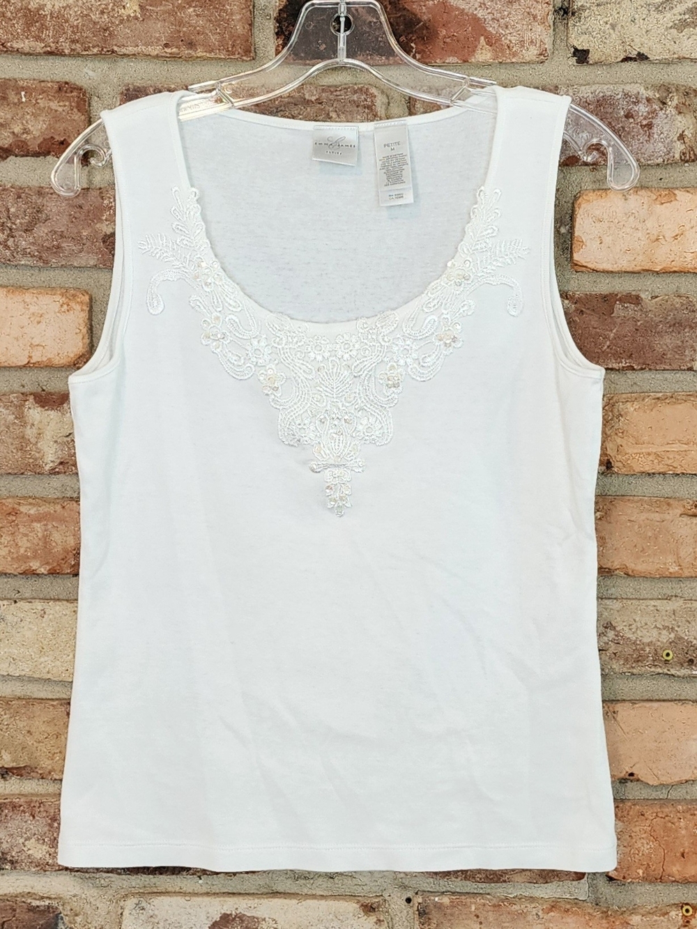 Emma James White Embroidered Scoop Neck Sweater Tank Petite Medium